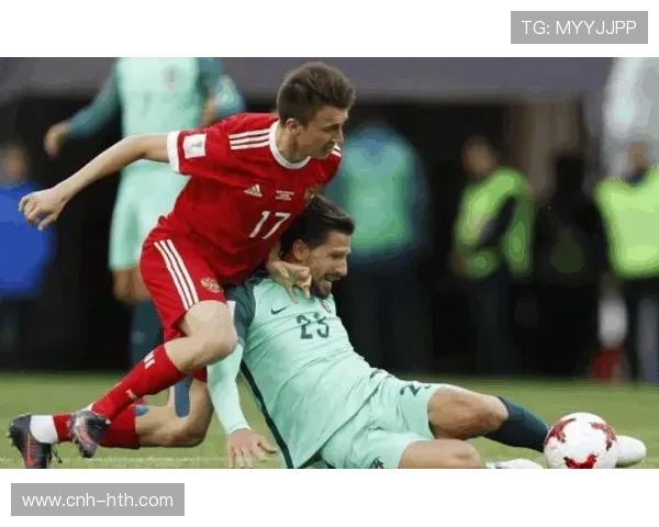 摩纳哥战术课上戈洛文的穿透性传球引全队惊叹